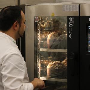 PEPPE LEOTTA ALTA FORMAZIONE CORSI CONPAIT-SICILIA SCUOLA PASTICCERIA CORSO LE MILLE SFUMATURE DEL PANETTONE E LA GESTIONE DEL LIEVITO MADRE CON IL CAMPIONE DEL MONDO FABRIZIO DONATONE