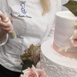 PEPPE LEOTTA ALTA FORMAZIONE CORSI CONPAIT-SICILIA SCUOLA CORSO MONTAGGIO, SPATOLATURA E DECORAZIONE SULLE TORTE DA RICORRENZA