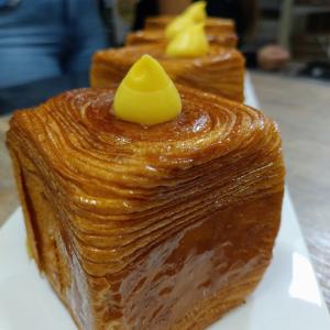PEPPE LEOTTA ALTA FORMAZIONE SCUOLA DI PASTICCERIA LE CREME DA FORNO E DA CONGELAMENTO