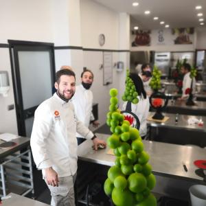 PEPPE LEOTTA ALTA FORMAZIONE CORSI CONPAIT-SICILIA SCUOLA PASTICCERIA CORSO CICCOLATO ARTISTICO