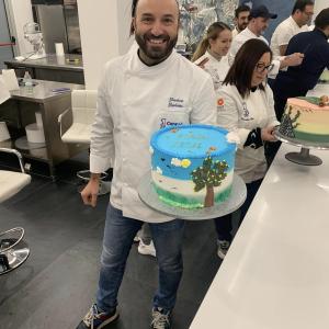 PEPPE LEOTTA ALTA FORMAZIONE CORSI CONPAIT-SICILIA SCUOLA CORSO MONTAGGIO, SPATOLATURA E DECORAZIONE SULLE TORTE DA RICORRENZA
