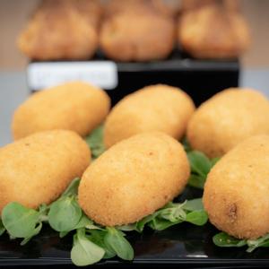 PEPPE LEOTTA ALTA FORMAZIONE CORSI CONPAIT-SICILIA SCUOLA PASTICCERIA CORSO LA ROSTICCERIA SICILIANA TRA TRADIZIONE ED INNOVAZIONE